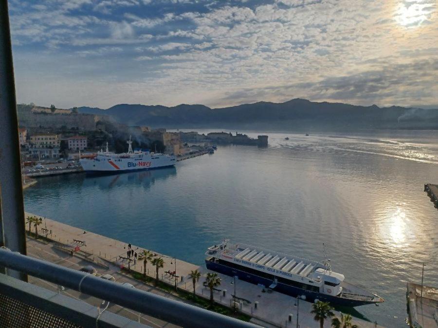 B & B La Terrazza Sul Mare Portoferraio Kültér fotó